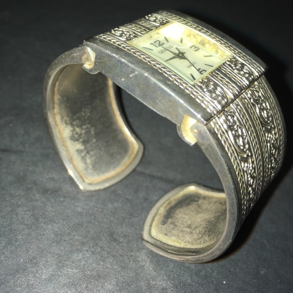 Geneva Quartz Silver Cuff Watch Stainless Back - Picture 2 of 4