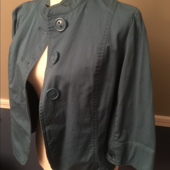 Robins Egg Blue 3 button cape/jacket - Picture 4 of 7