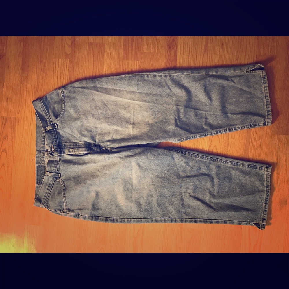 Gap capris
