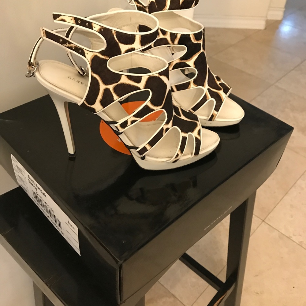 Karen Millen shoes. Giraffe in gold, black, white