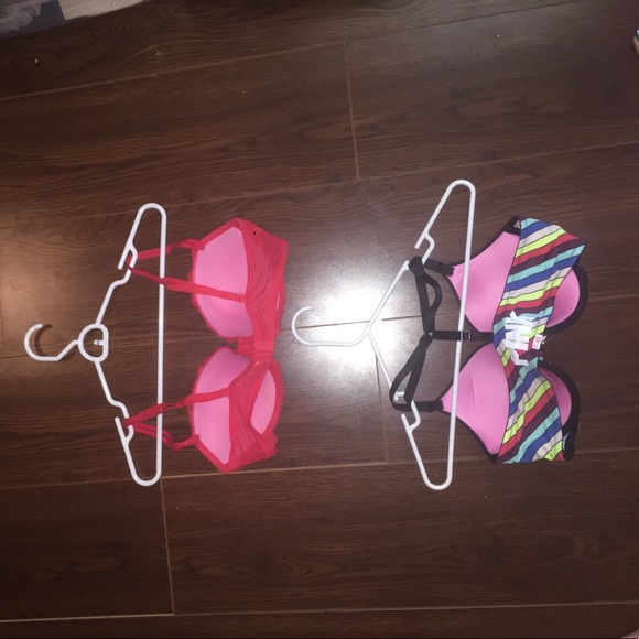 Two Victoria secret pink bras size 36C - Picture 2 of 2