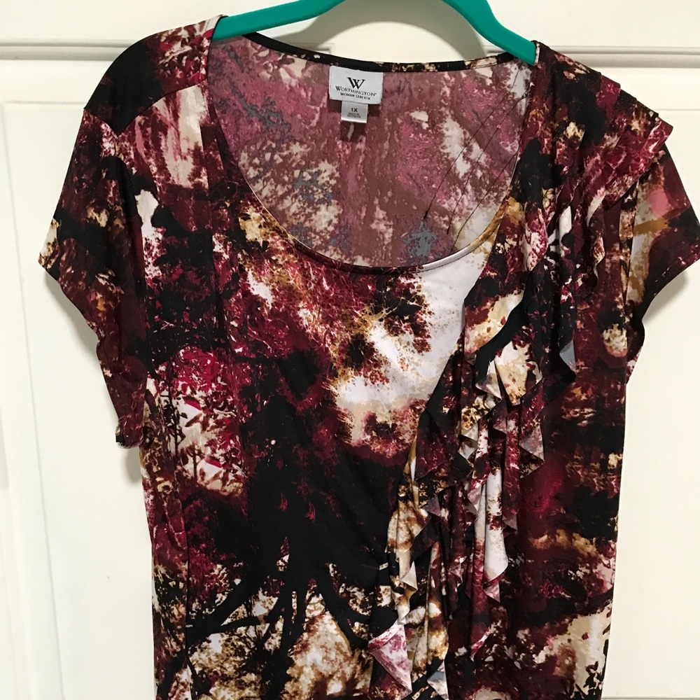 Gorgeous fall colored top-love to pair with jeans!