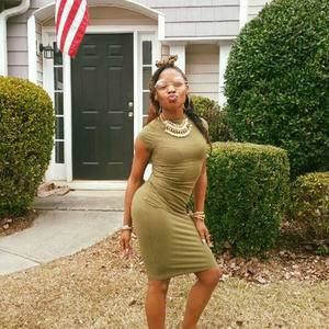 Meet your Posher, Desiree