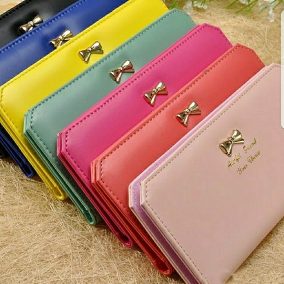 Women's Wallet - Picture 1 of 5