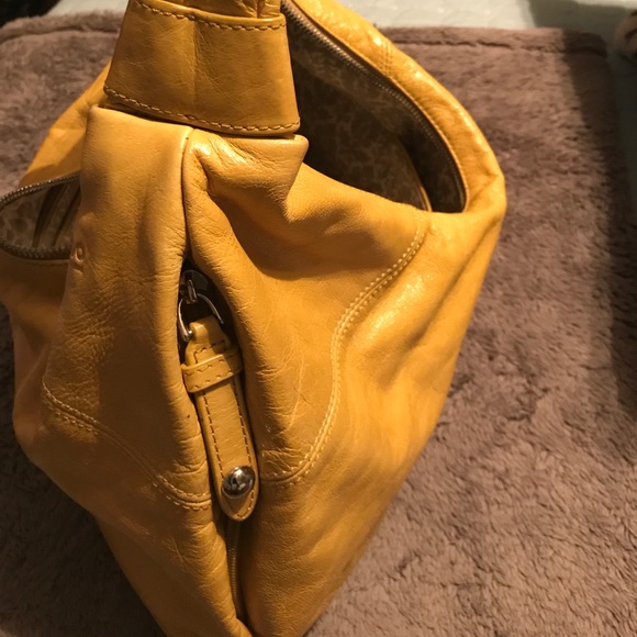 Handbag - Picture 3 of 5