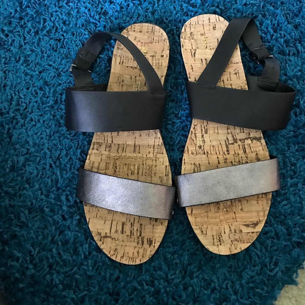 Black sandal