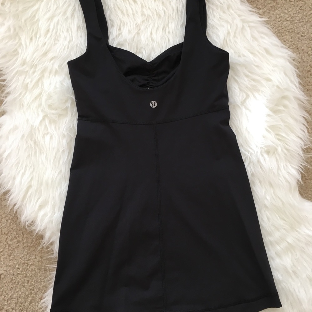 Lululemon tank top