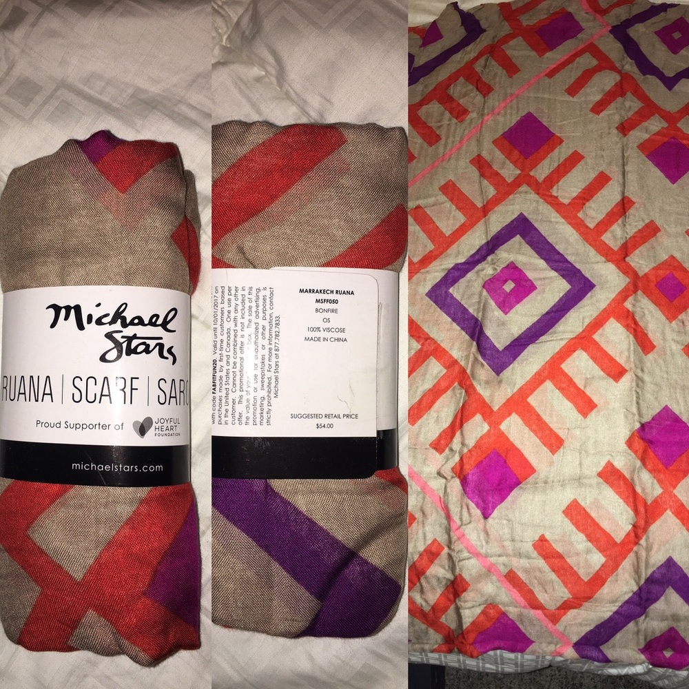 ❄️Closet Clearance❄️Michael Stars Ruana Scarf/Wrap