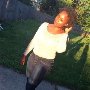 Meet your Posher, Camille