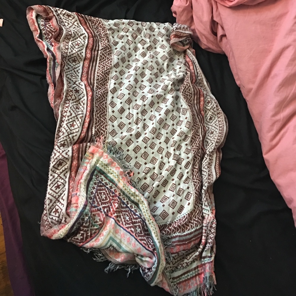 1786 scarf!