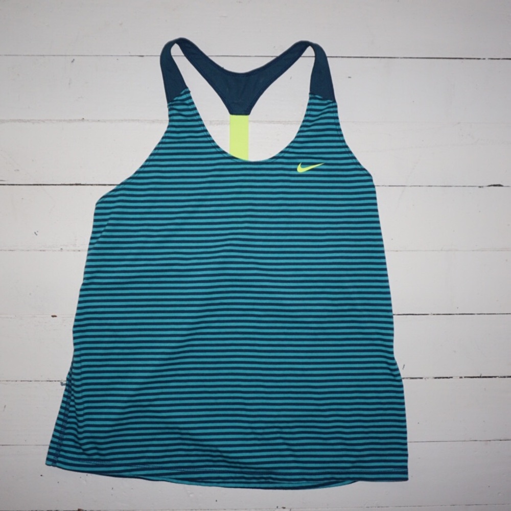 Nike dry fit woman's workout top