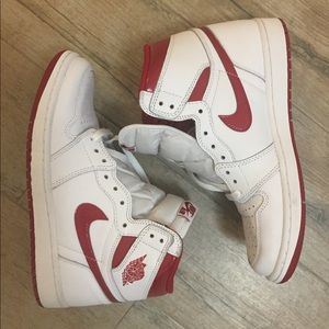 LNike Air Jordan 1 retro Metallic Red
