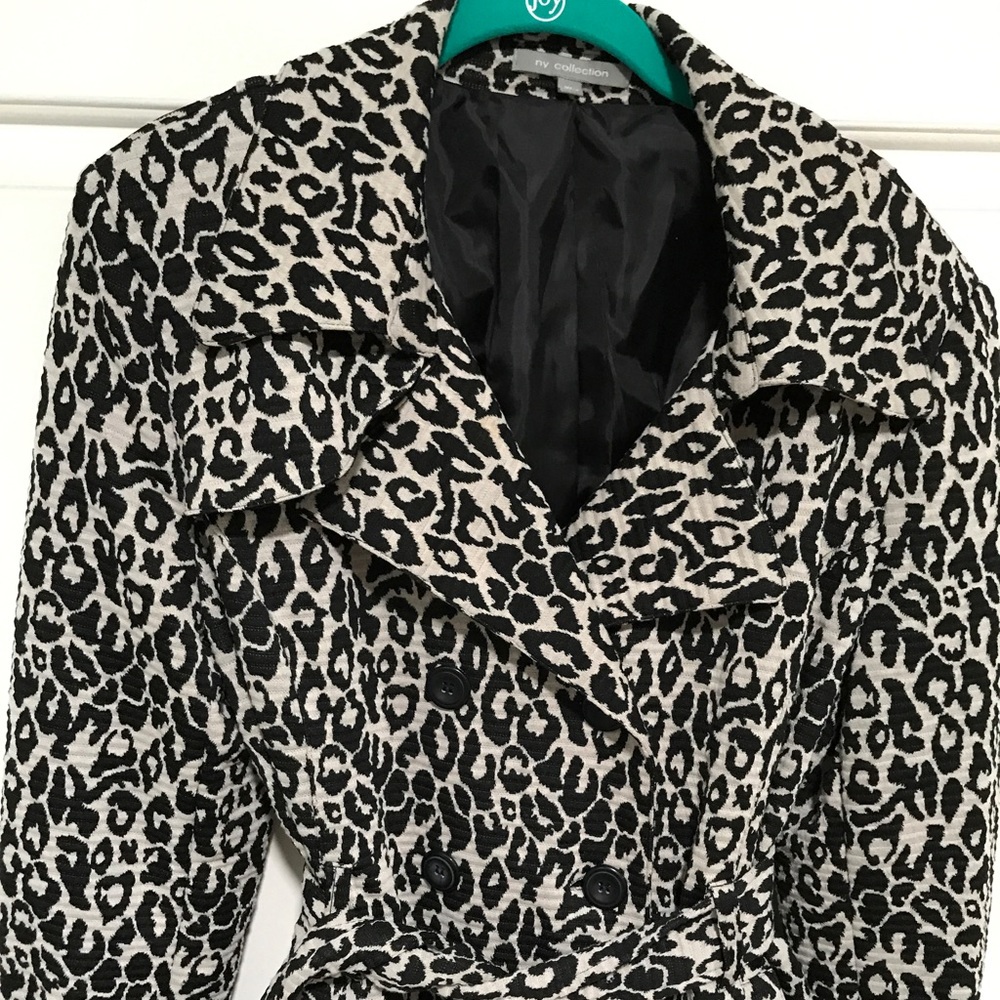 Sexy animal print, double breasted jacket!