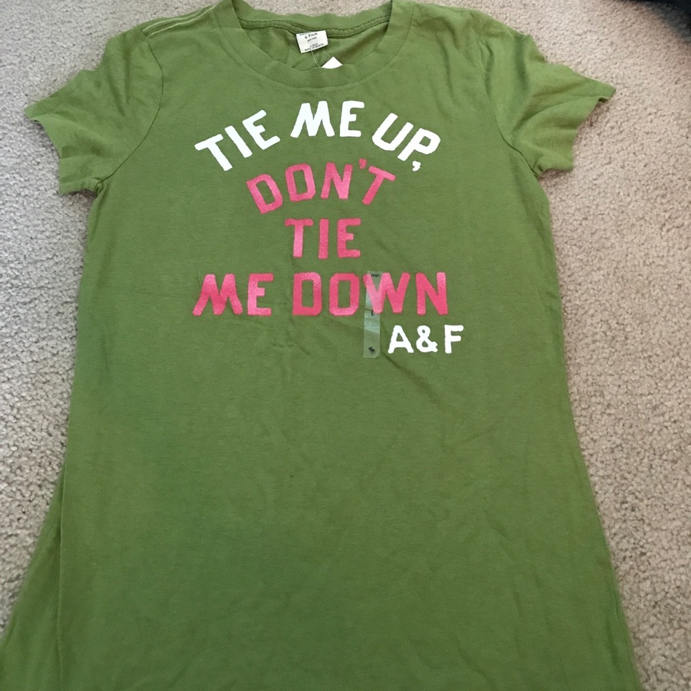 Graphic tee - Abercrombie and fitch