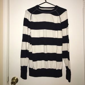 Nautica Navy Blue and White Sweater