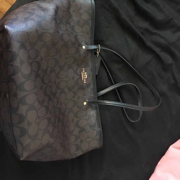 Coach large tote - Picture 1 of 2