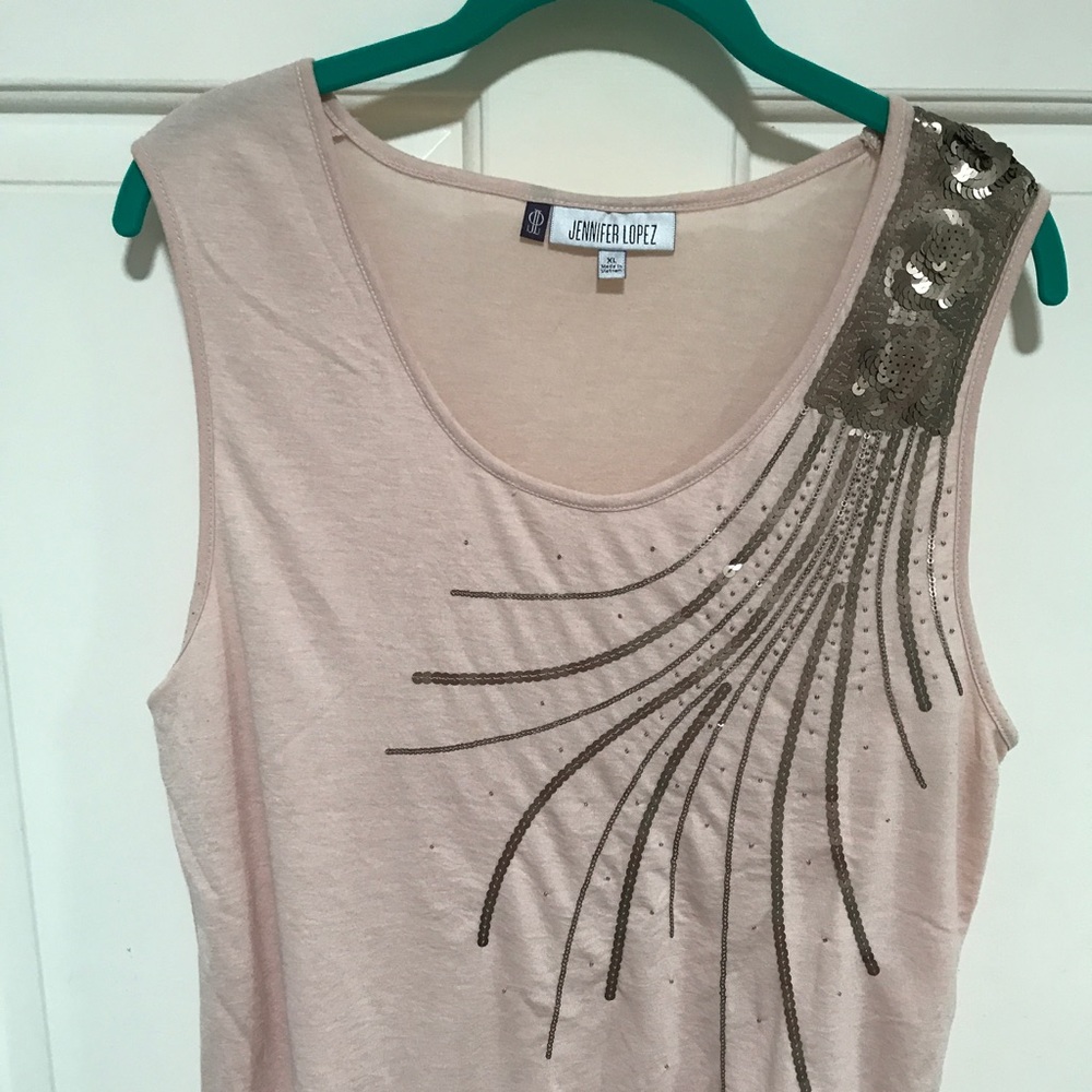 Jennifer Lopez top