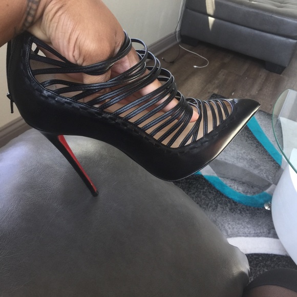 Red Bottoms - Picture 1 of 7