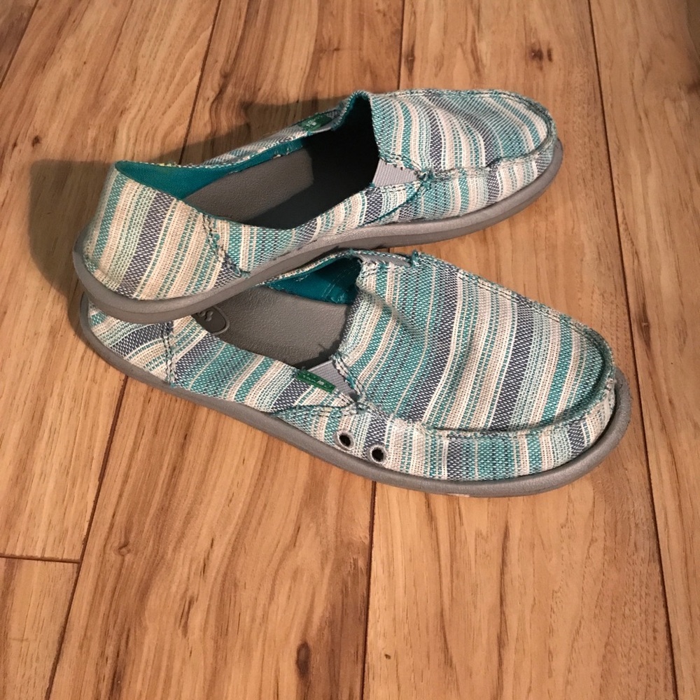 Slip on sanuk's