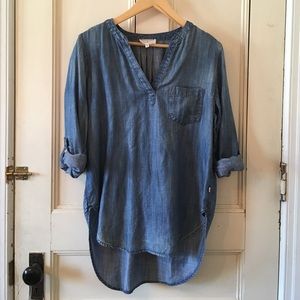 Lou & Grey Denim Pocket Top