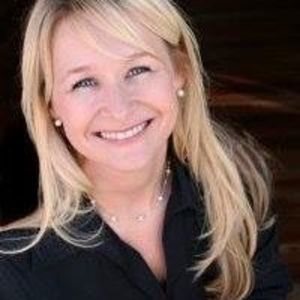 Meet your Posher, Jenifer