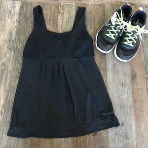 Lululemon - Black Mesh Running Top - size 6