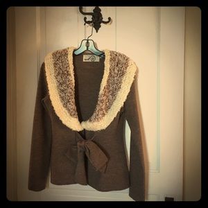Anthropologie Wool light brown and ivory sweater