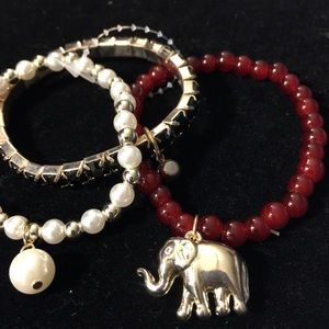 White, red and white pearl accent bracelet