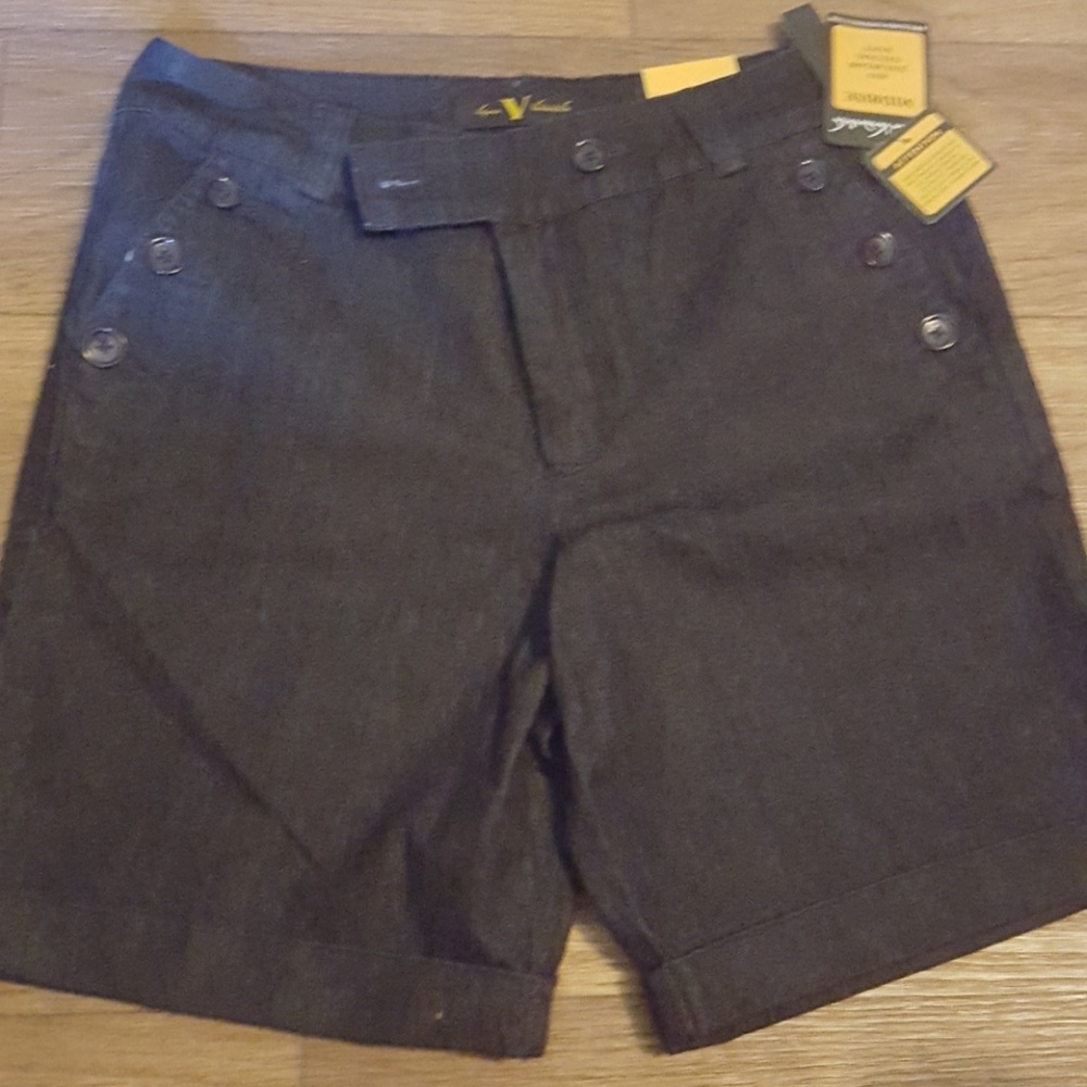 Gloria Vanderbilt Jean shorts