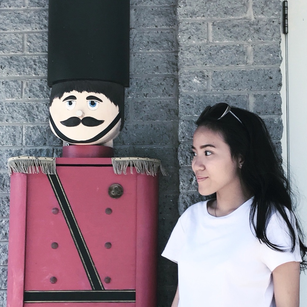 Meet your Posher, Linh