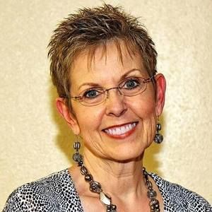 Meet your Posher, Clara