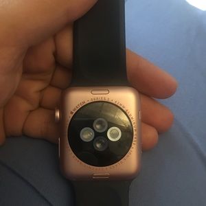 Rose gold Apple Watch! Series 2, waterproof 42mm!