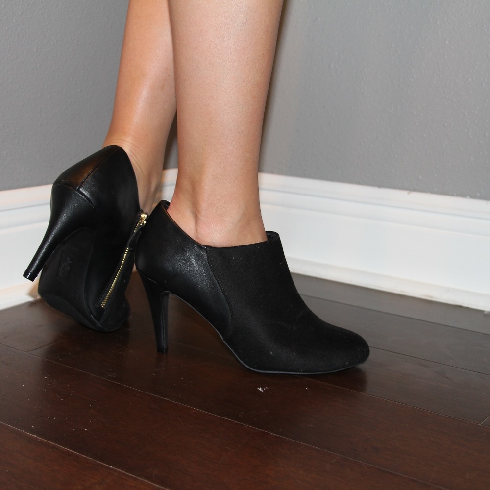🌷NWOT🌷Black Booties