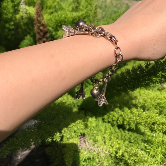 Eiffel towers bracelet - Picture 2 of 3