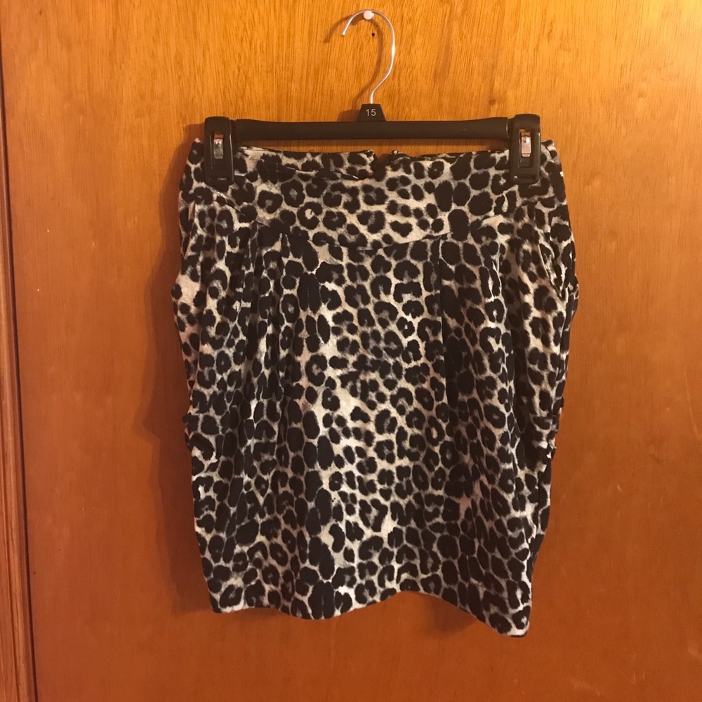 Leopard skirt