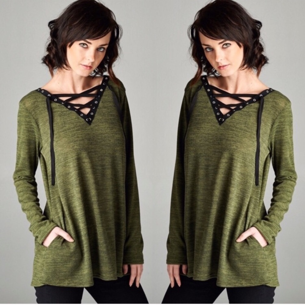 It's here!  Lace up Tunic 🔥🔥