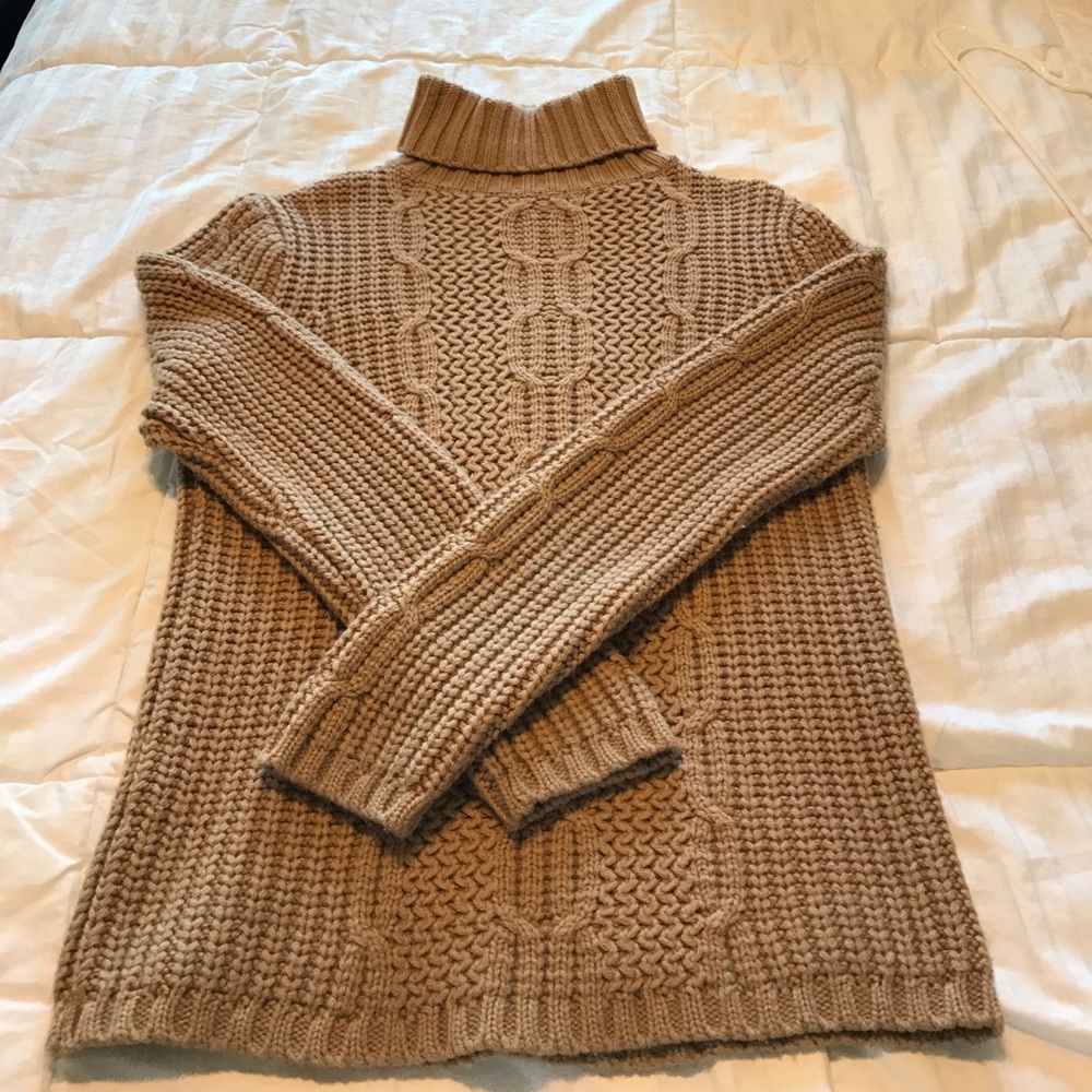 Turtle neck sweater