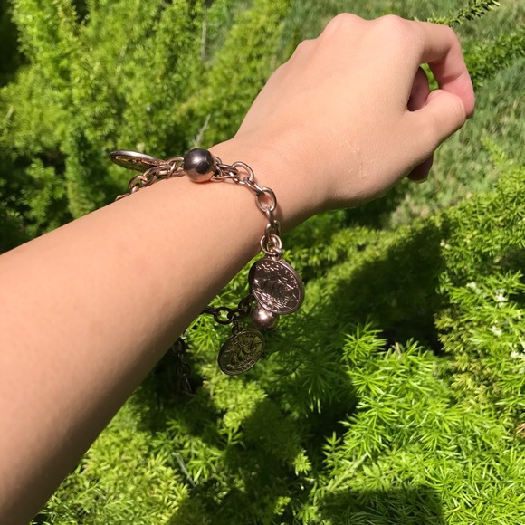 Cute vintage coin charms bracelet - Picture 4 of 4