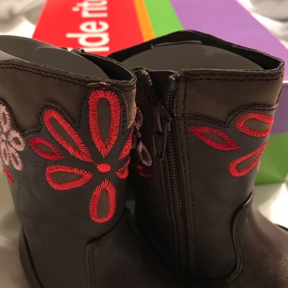 Stride Rite boots - Picture 2 of 5