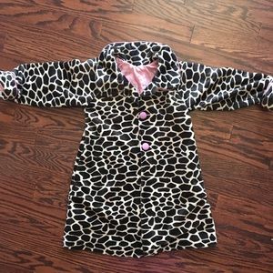 Gorgeous girls coat!
