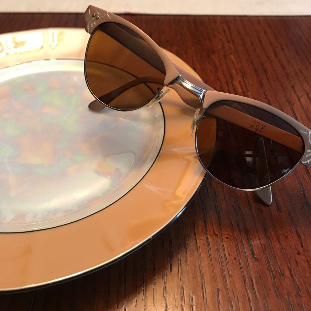 👓Vintage/Rockabilly style metal cat eye glasses👓