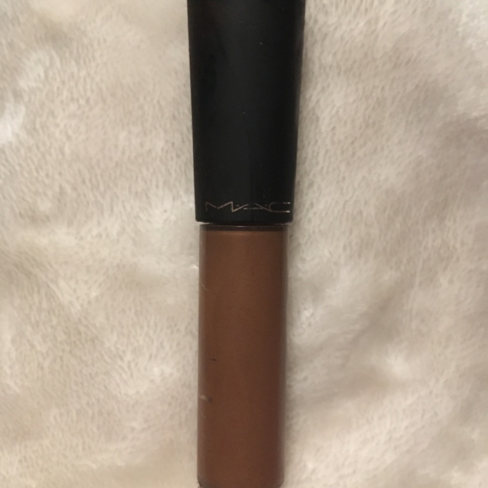 MAC Concealer