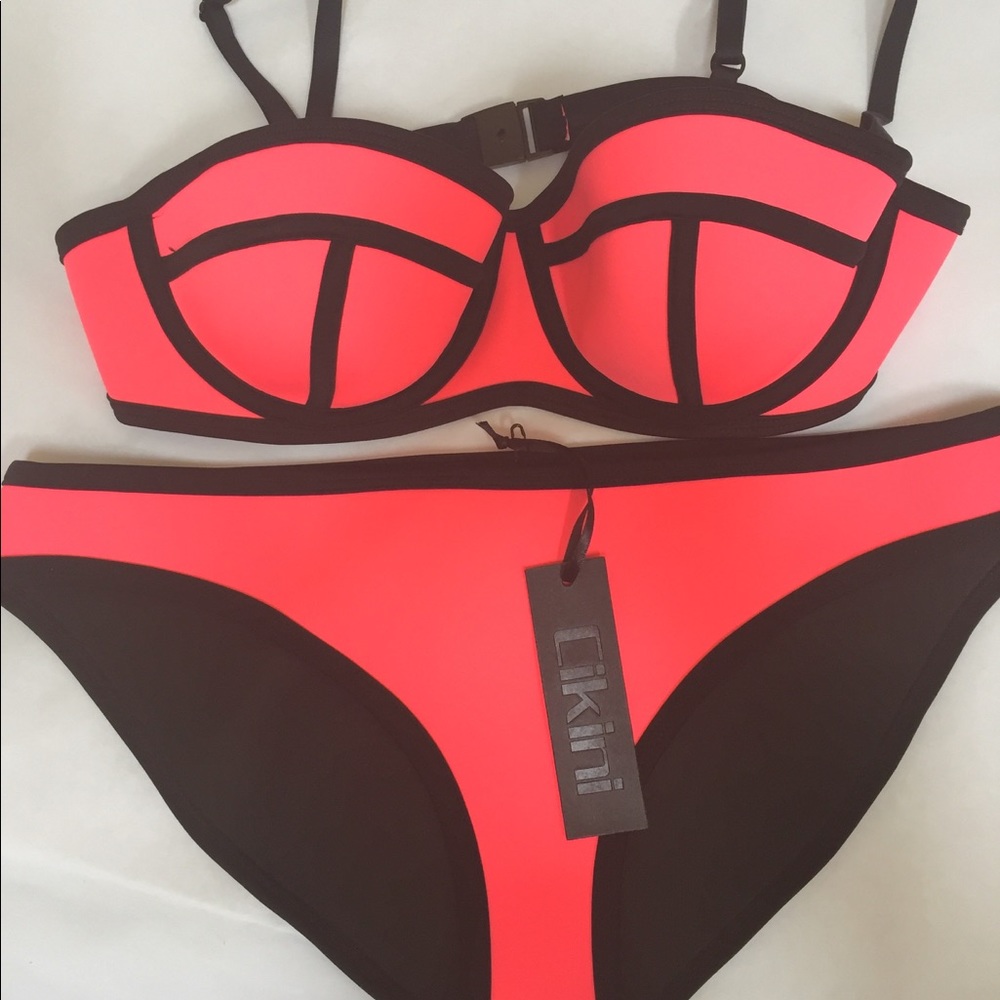NWT Neoprene Bikini Set 👙☀️