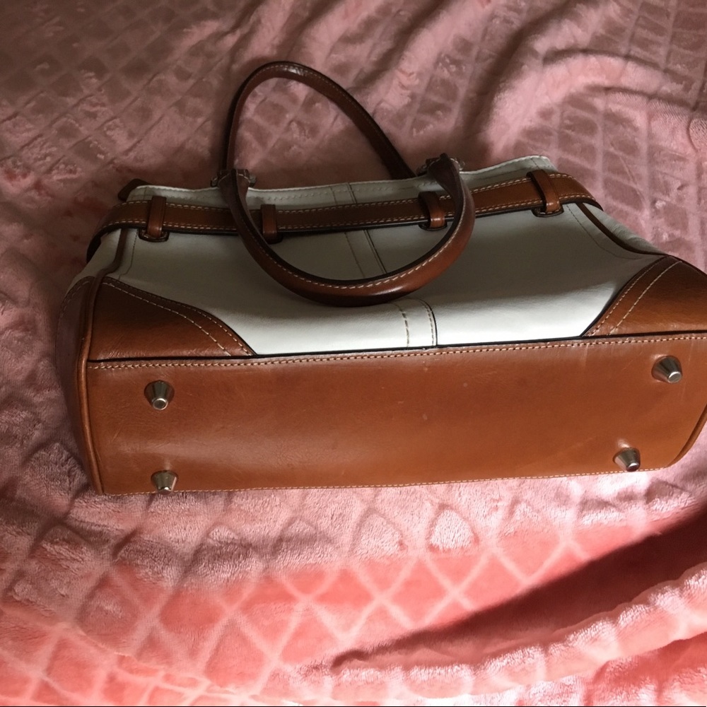 Coach small handbag 👜! Cute ⚡️sale ⚡️