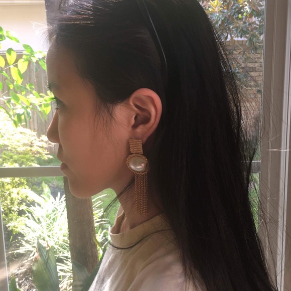 Faux pearl gold chains earrings - Picture 2 of 4