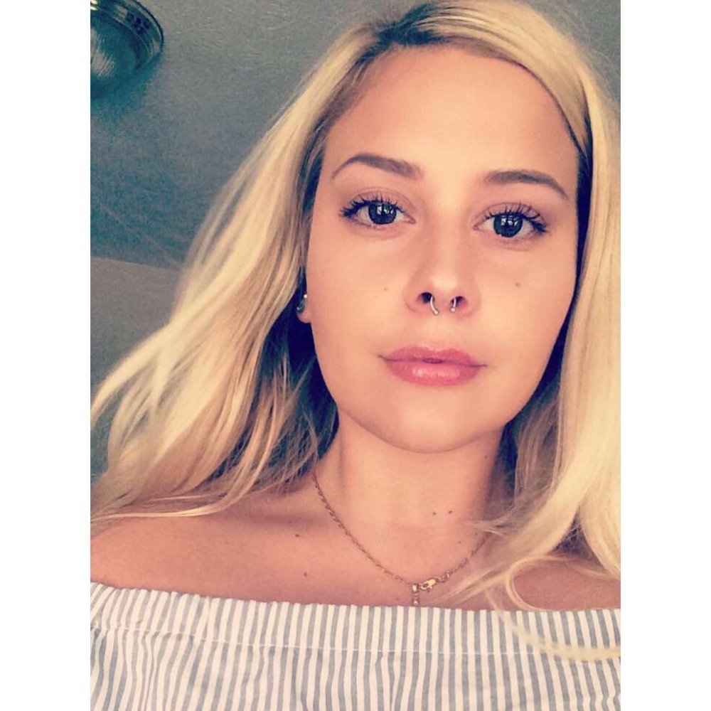 Meet your Posher, Jillian