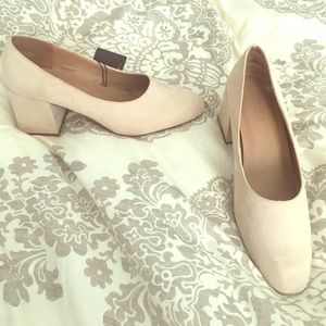 Never been worn nude heels