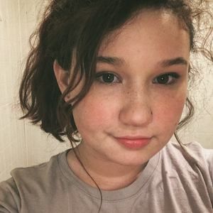 Meet your Posher, Gabriella