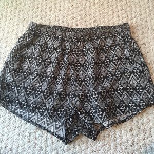 H&M patterned flowy shorts