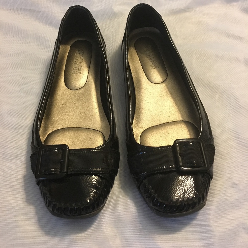 Kenneth Cole Reaction flats